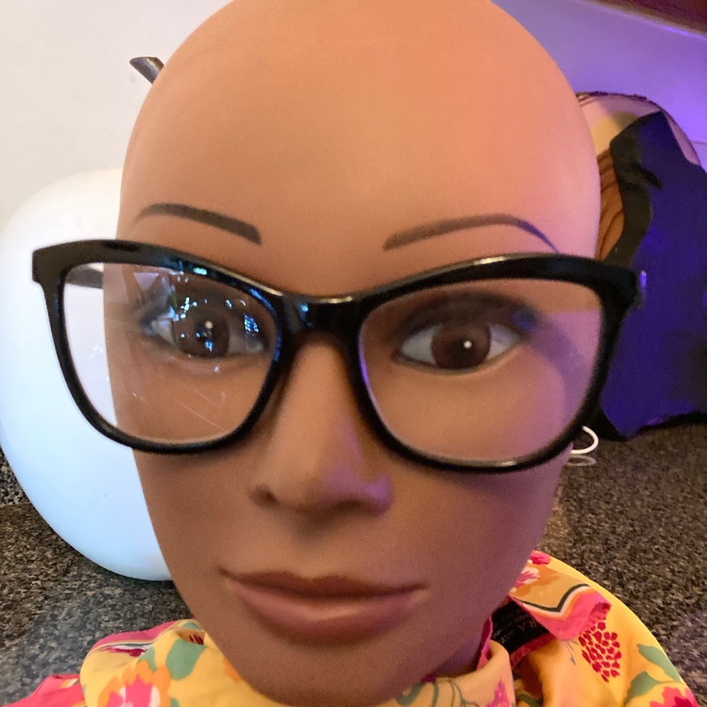 Betsey Johnson Readers +2.00